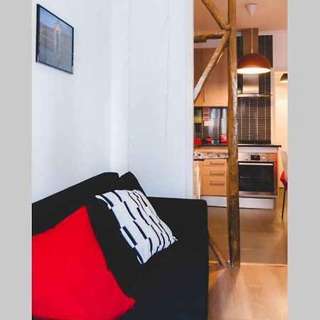 Welcome to Prazeres Apartment Lisbona Esterno foto