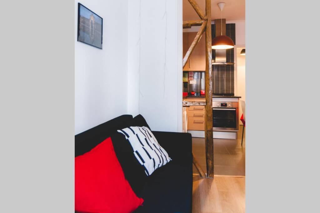 Welcome to Prazeres Apartment Lisbona Esterno foto