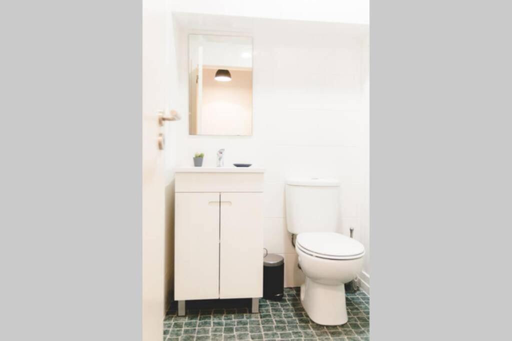 Welcome to Prazeres Apartment Lisbona Esterno foto